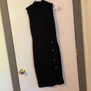 Black Pencil dress. Cute buttons on the side. Size L.
